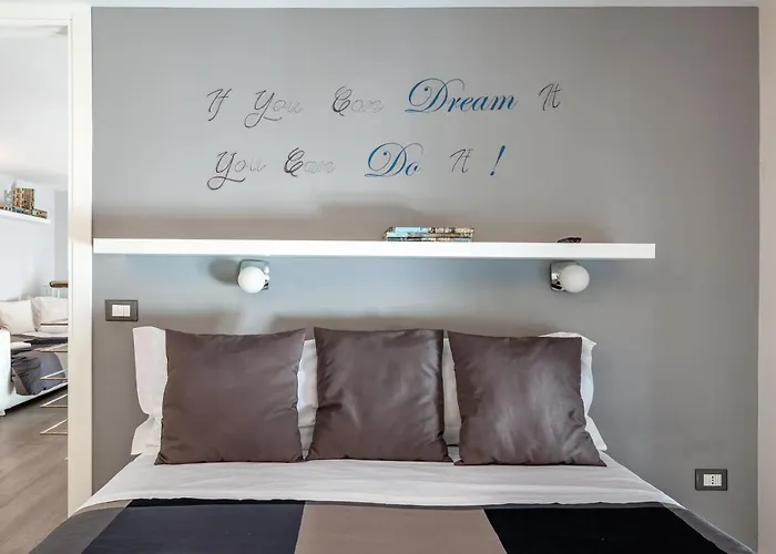 Modern Loft By The Tiber Irex Apartment شقة